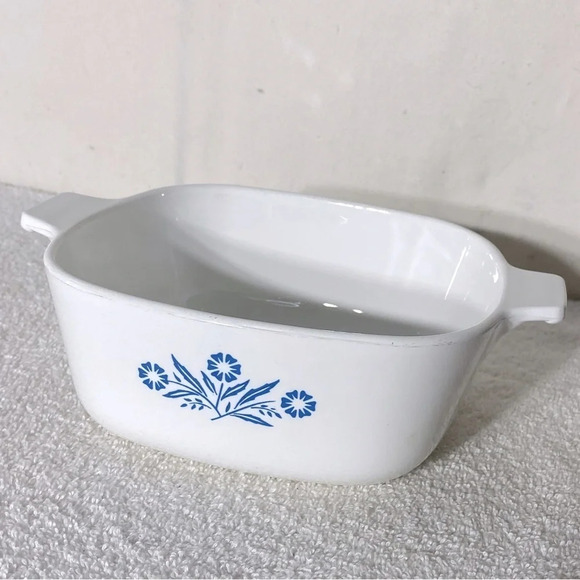 Vintage Corningware Blue Cornflower Print 6  Cup Casserole Dish - Picture 15 of 15